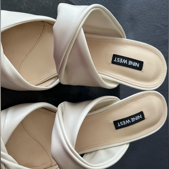 New Nine West Heeled Mules - Picture 3 of 8